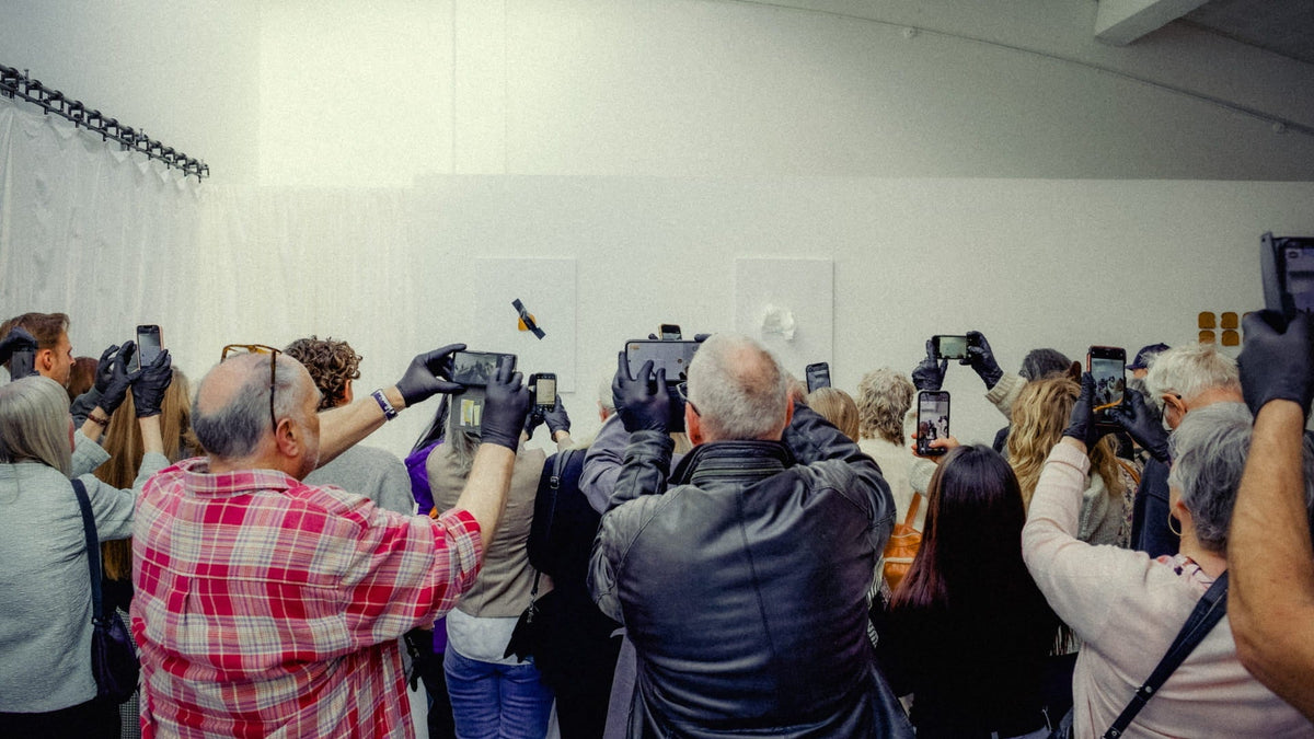 Perception Gallery by Thomas Hanscomb, a fake gallery with real collectors